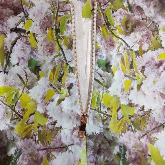 🍒NWOT🍒TED BAKER FLARED SKIRT - Picture 6 of 9